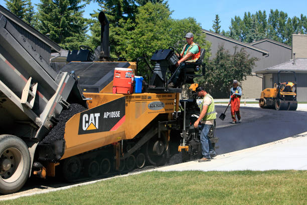 Best Residential driveway pavers in Violet, LA